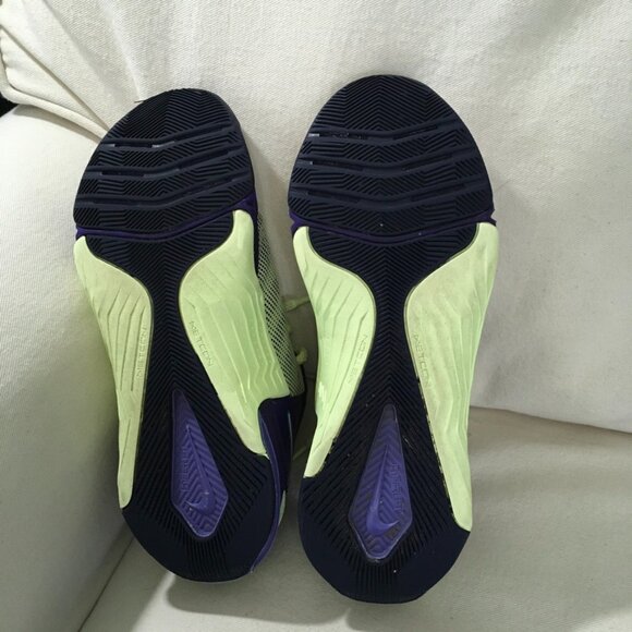 Nike Metcon Women's Running Sneaker - Picture 9 of 12